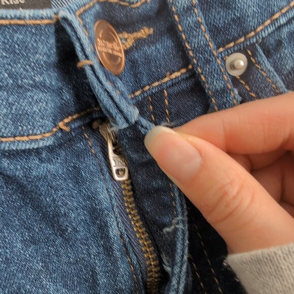 Nanette Lepore Women's BELLE High Rise Bootcut Denim Jeans Blue, Size 4 - Picture 5 of 7